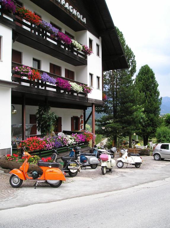 Hotel La Campagnola Моена Екстер'єр фото